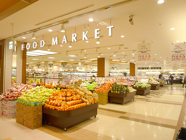 1f：ポルカ食品館